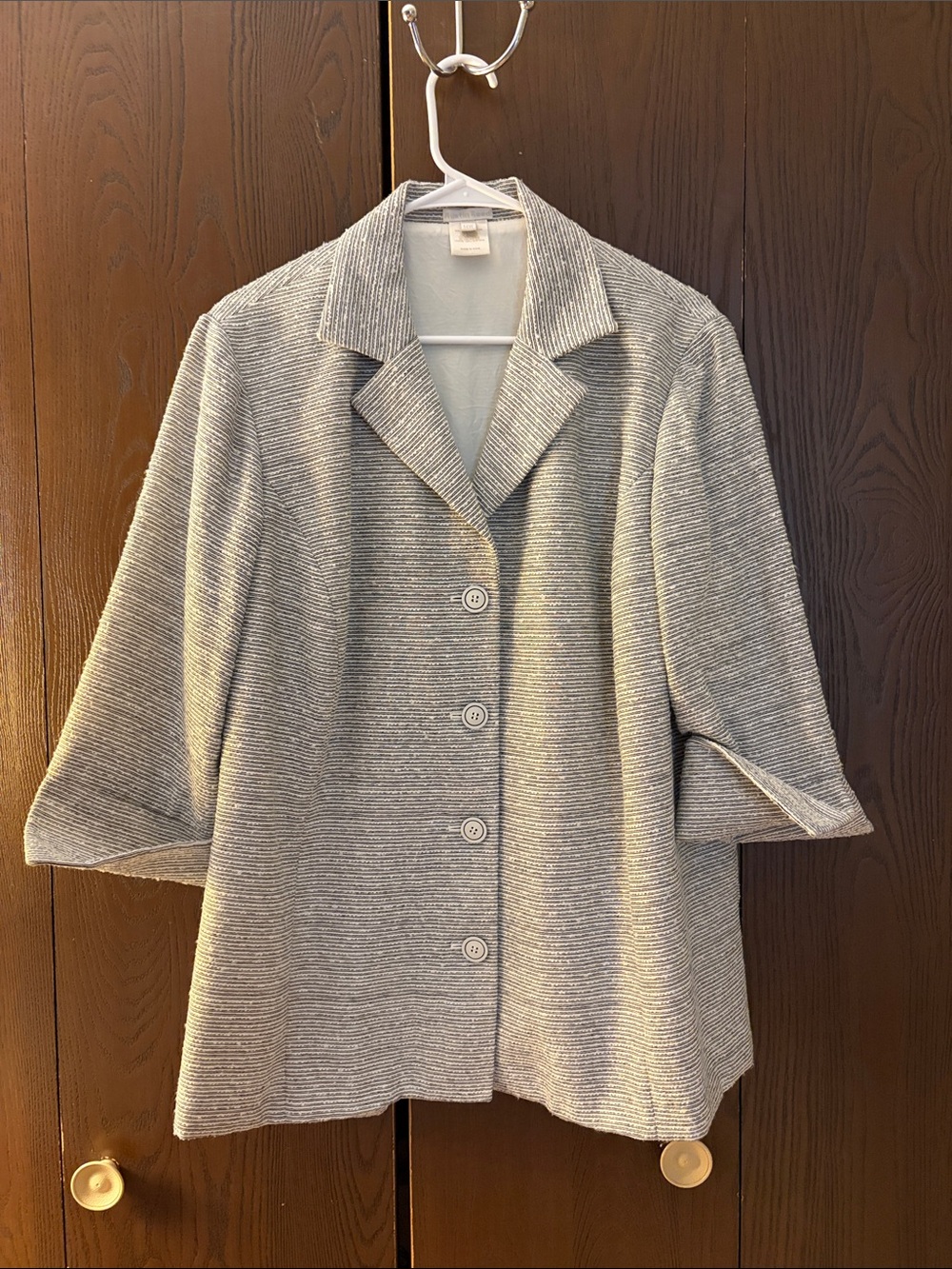 Austin Reed Light Black/ White Textured Button-Front Blazer. Size 14W.